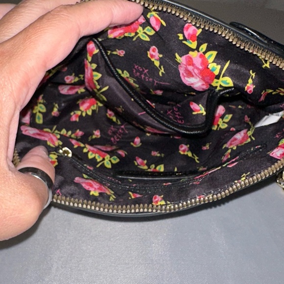 Betsey Johnson Black and Cream Crossbody Bag - Picture 8 of 15